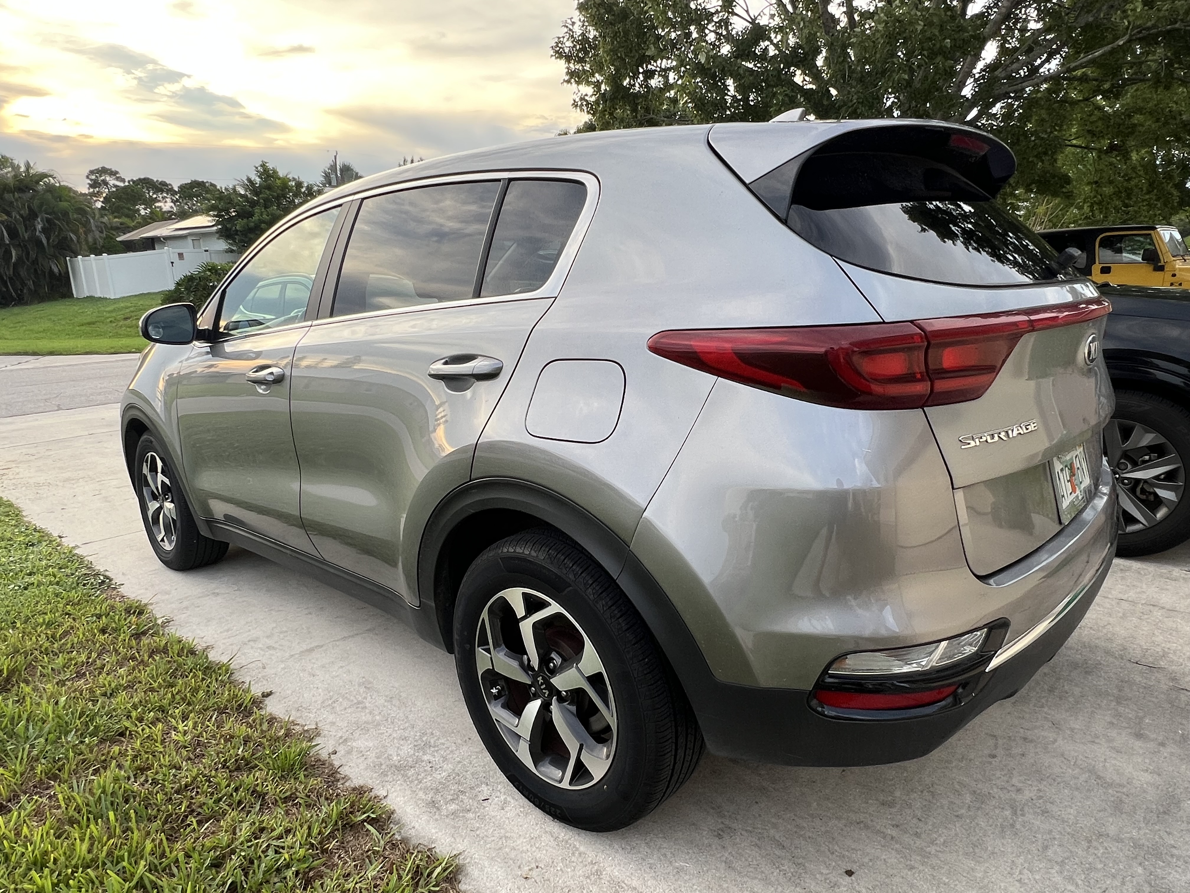 Used 2021 Kia Sportage LX FWD image 5