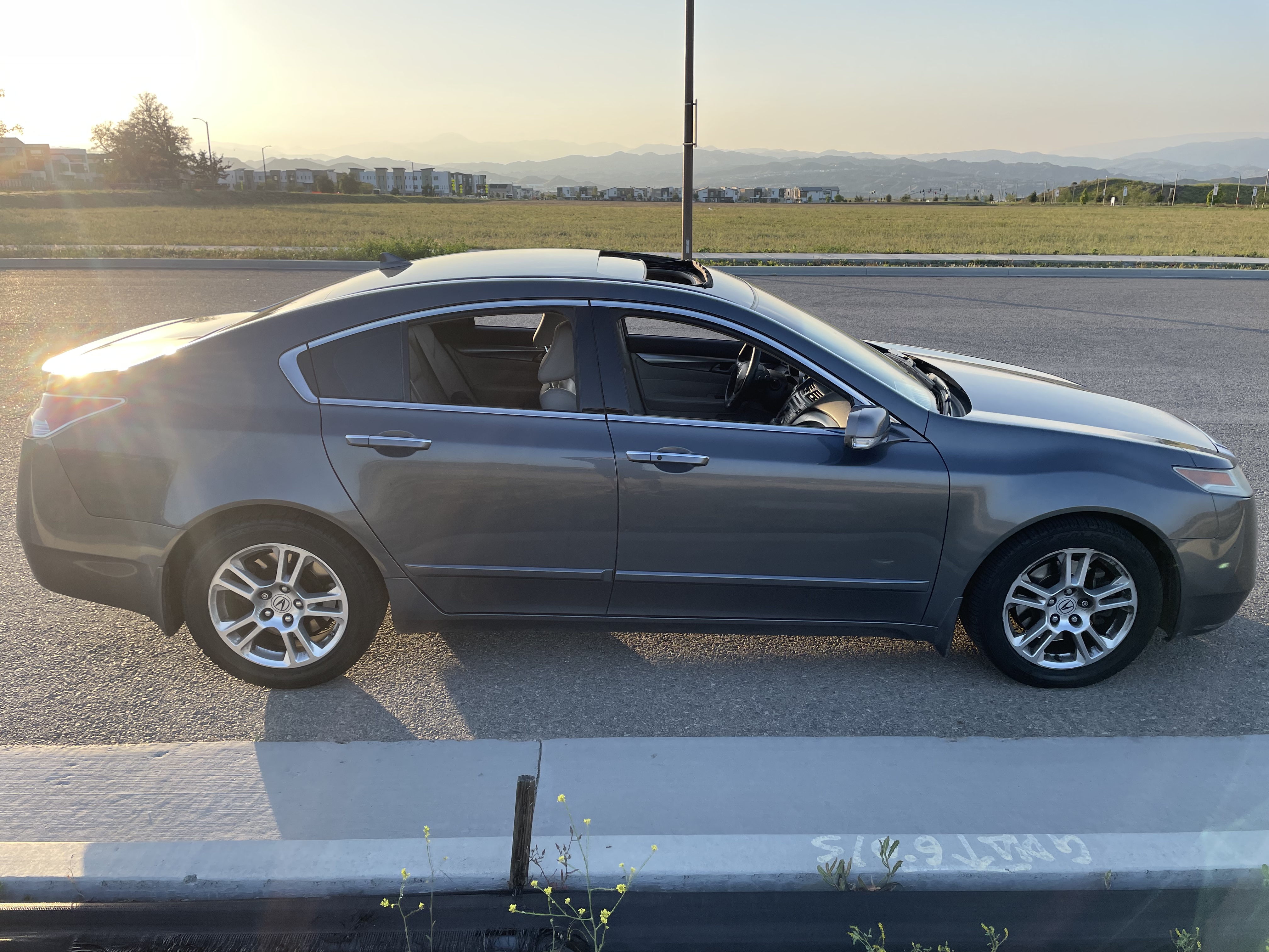 Used 2010 Acura TL w/ Technology Package FWD image 1