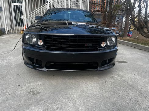 Used 2005 Ford Mustang GT Premium image 10