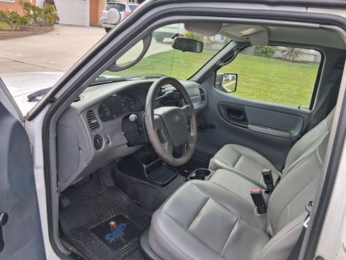 Used 2009 Ford Ranger XL RWD image 2