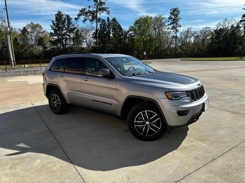 Used 2018 Jeep Grand Cherokee Trailhawk w/ Trailhawk Luxury Group AWD/4WD image 1