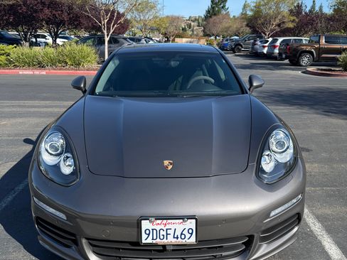Used 2016 Porsche Panamera Edition image 4