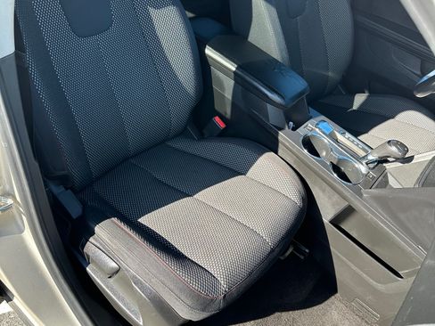 Used 2016 Chevrolet Equinox LT w/ Convenience Package image 12