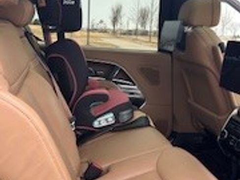 Used 2025 Land Rover Range Rover Long Wheelbase SE image 8