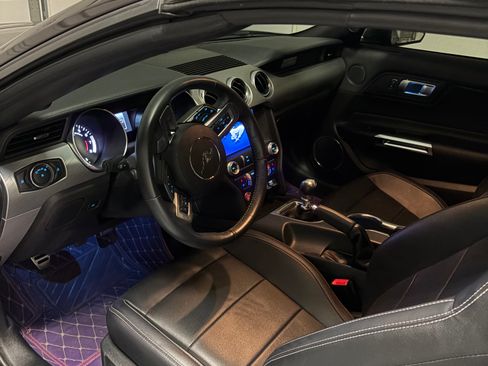 Used 2022 Ford Mustang Premium RWD image 11