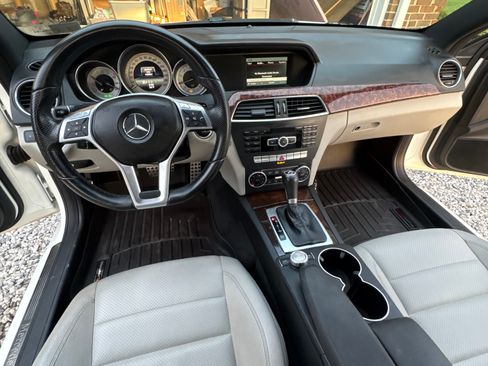 Used 2014 Mercedes-Benz C 250 Coupe image 16