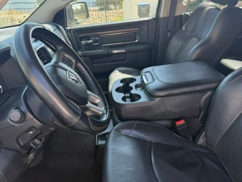 Used 2017 RAM 1500 Laramie RWD image 8