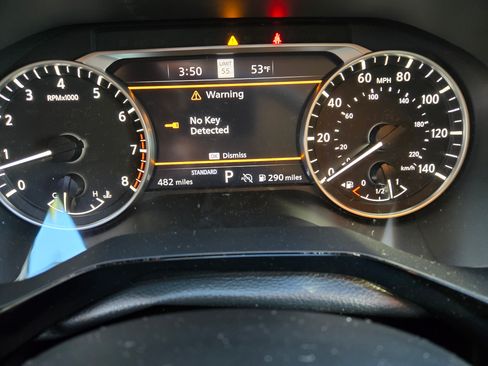 Used 2025 Nissan Pathfinder SL image 21