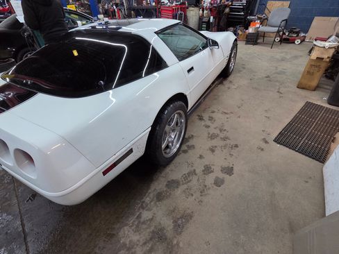Used 1994 Chevrolet Corvette Coupe image 6