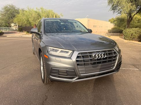 Used 2019 Audi Q5 2.0T Premium Plus w/ Premium Plus Package AWD/4WD image 13