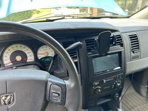 Used 2005 Dodge Durango SXT RWD image 11