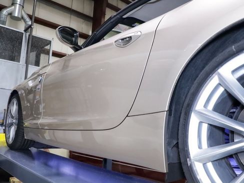 Used 2011 BMW Z4 sDrive35i image 24