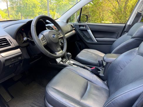 Used 2014 Subaru Forester 2.5i Limited w/ Popular Package #2 image 10