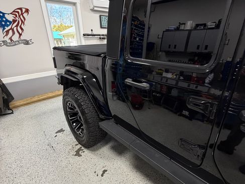 Used 2020 Jeep Gladiator Sport w/ Quick Order Package 24S image 2