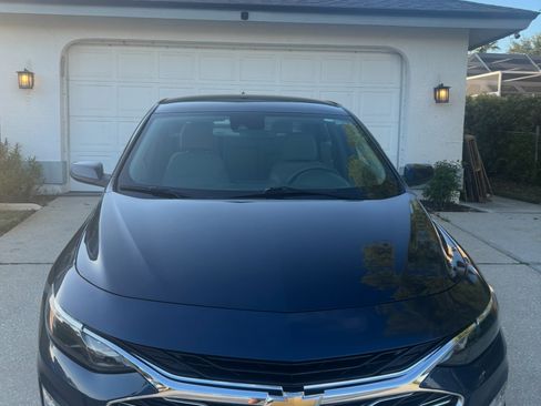 Used 2019 Chevrolet Malibu LT w/ Driver Confidence Package II FWD image 12