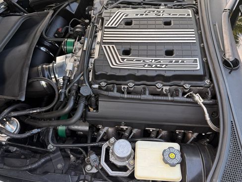 Used 2018 Chevrolet Corvette Z06 RWD image 17