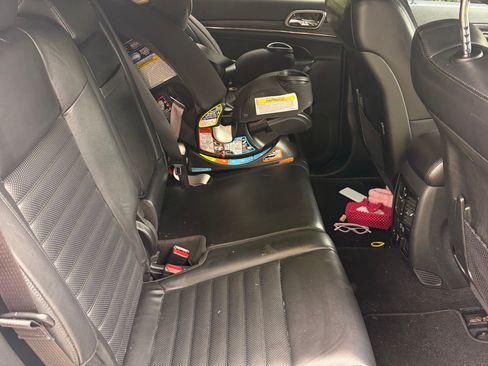 Used 2019 Jeep Grand Cherokee Limited X RWD image 11