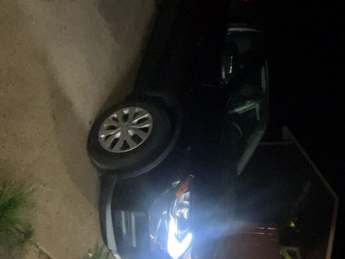 Used 2017 Nissan Rogue S image 9