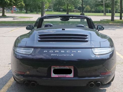 Used 2016 Porsche 911 Carrera S RWD image 2