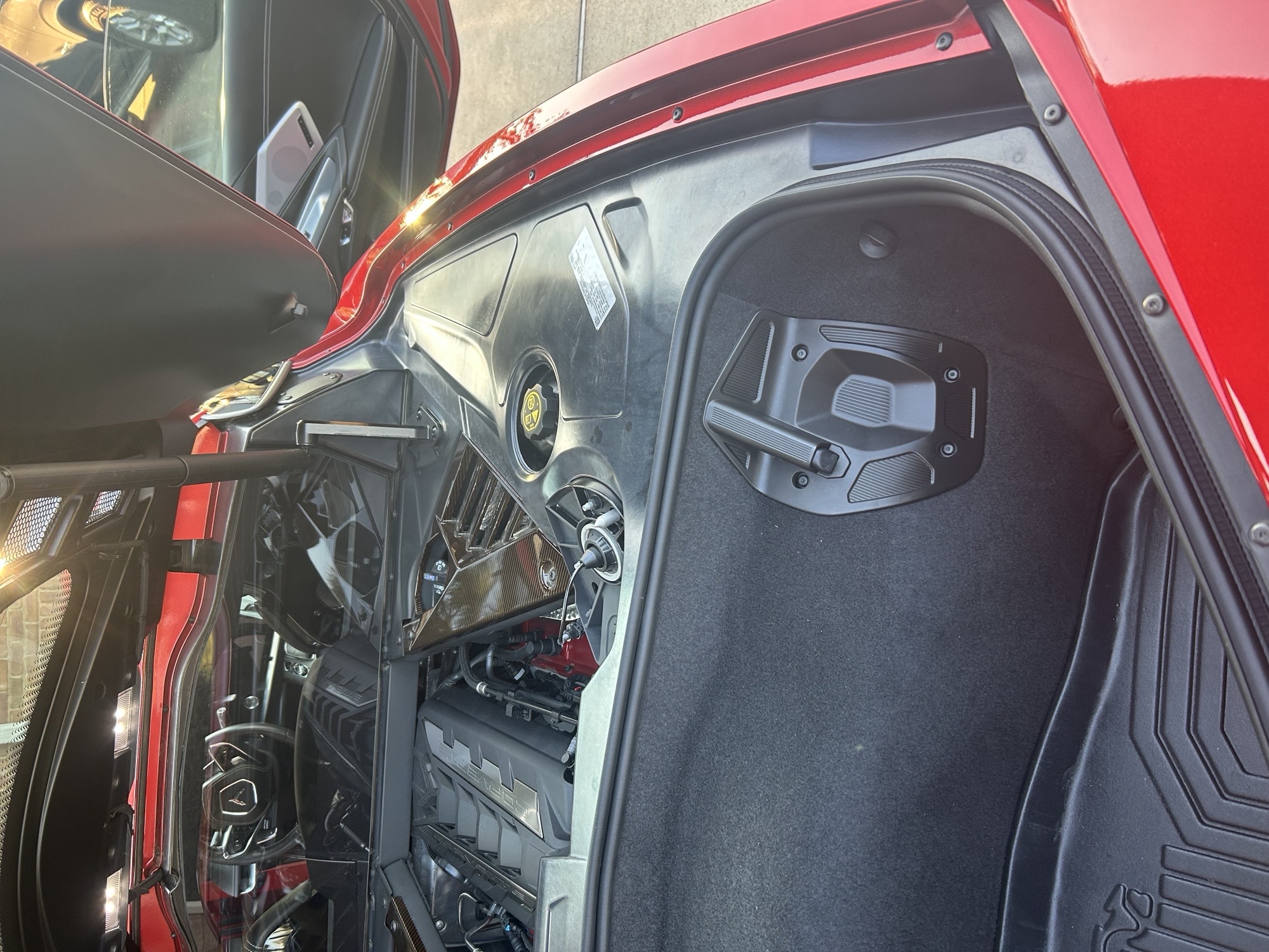 Used 2022 Chevrolet Corvette Stingray Premium Cpe w/ Z51 Performance Package RWD image 2