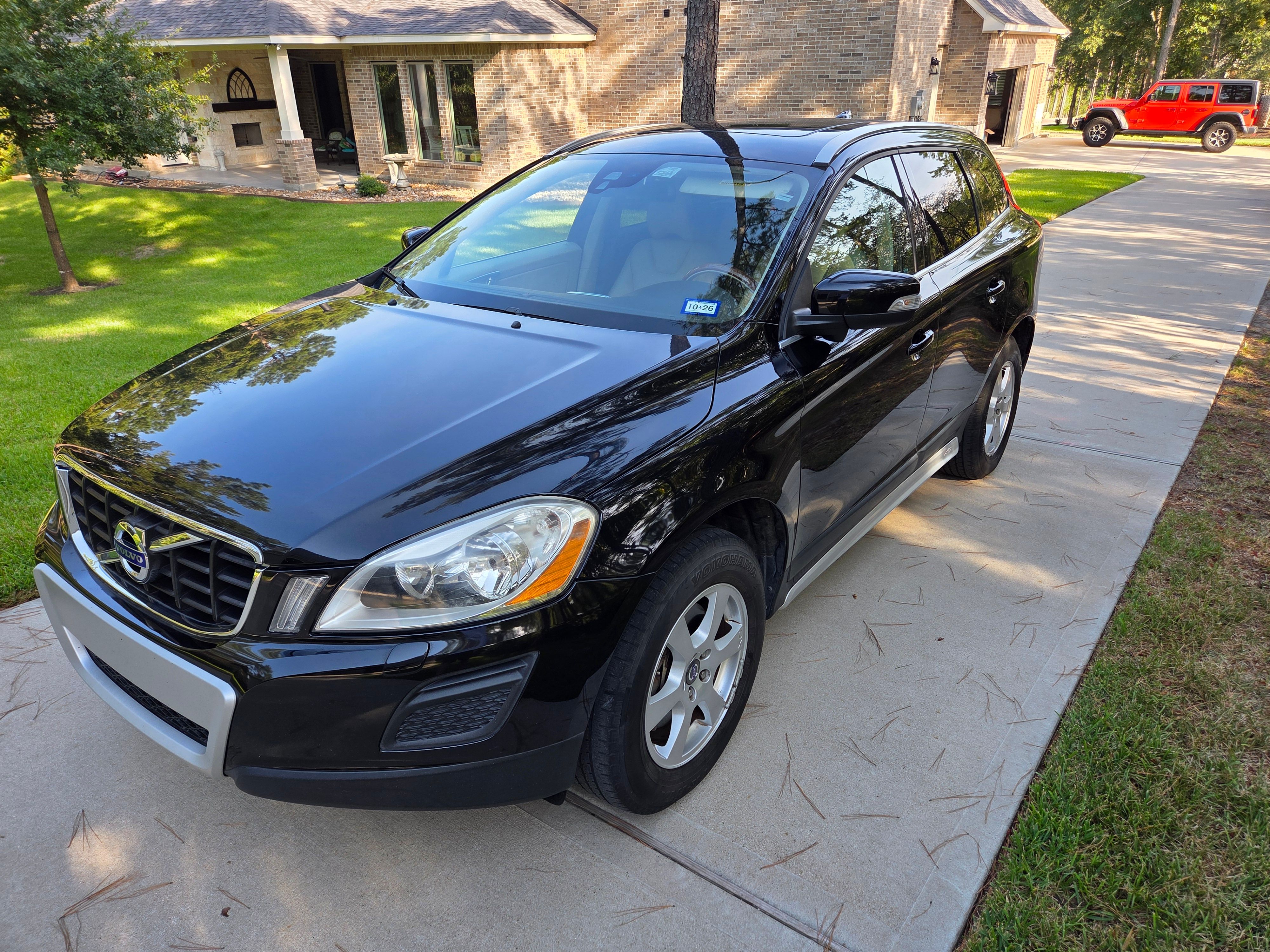 Used 2012 Volvo XC60 3.2 FWD image 2