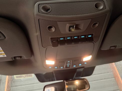 Used 2021 Ford F250 Lariat image 16