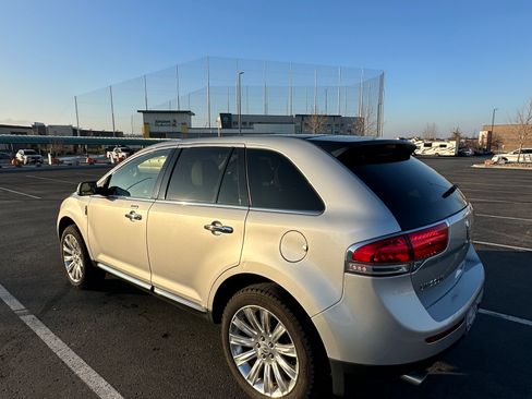 Used 2013 Lincoln MKX AWD image 6