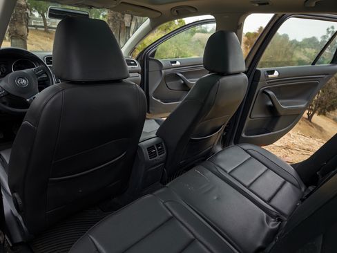 Used 2014 Volkswagen Jetta TDI FWD image 10