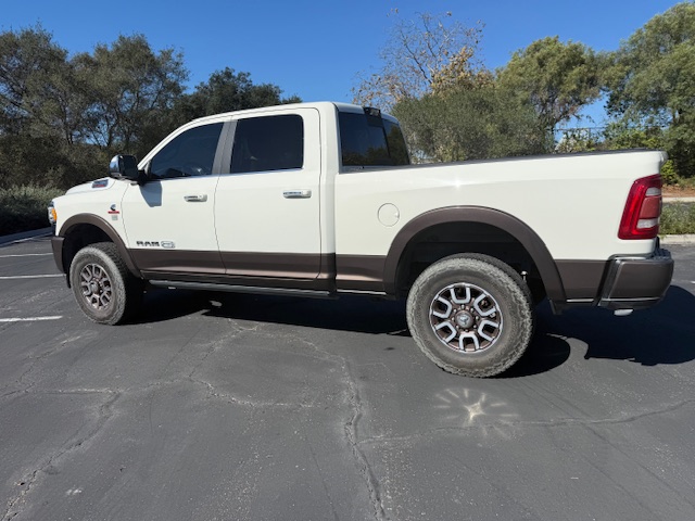 Used 2020 RAM 2500 Limited AWD/4WD image 2
