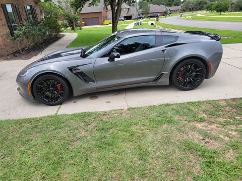 Used 2016 Chevrolet Corvette Z06 RWD image 8
