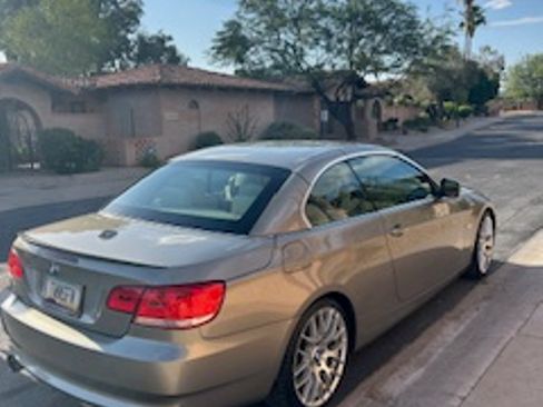 Used 2010 BMW 328i Convertible RWD image 24