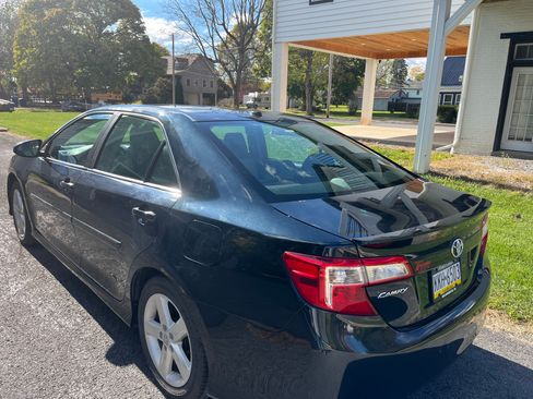 Used 2014 Toyota Camry SE image 14