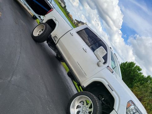 Used 2020 GMC Sierra 2500 Denali w/ Denali Ultimate Package image 5