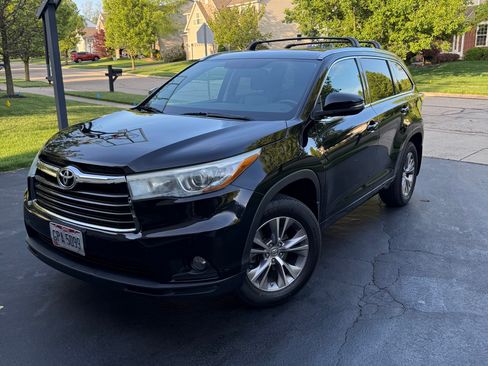 Used 2015 Toyota Highlander XLE AWD/4WD image 8