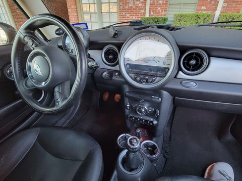 Used 2013 MINI Cooper Hardtop image 5