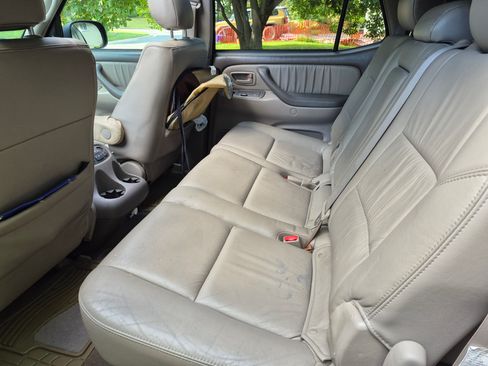 Used 2006 Toyota Sequoia Limited image 8