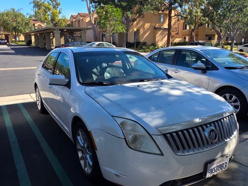 Used 2010 Mercury Milan Premier image 10