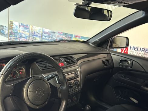 Used 2006 Mitsubishi Lancer Evolution MR image 9