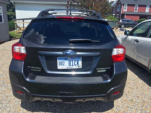 Used 2016 Subaru Crosstrek 2.0i Premium w/ Moonroof Package AWD/4WD image 4