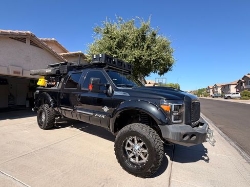 Used 2011 Ford F250 Lariat w/ Lariat Ultimate Pkg AWD/4WD image 1