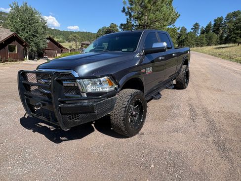 Used 2017 RAM 2500 Laramie AWD/4WD image 1