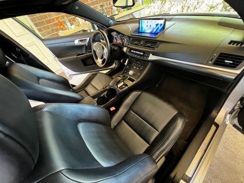 Used 2012 Lexus CT 200h Premium w/ F Sport Special Edition FWD image 15