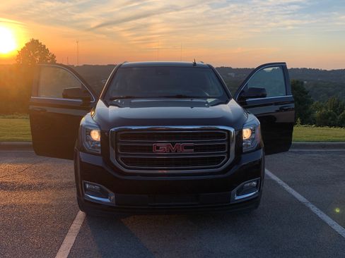 Used 2017 GMC Yukon SLT RWD image 5