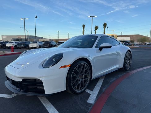 Used 2025 Porsche 911 Carrera image 28