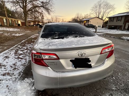 Used 2012 Toyota Camry SE image 6