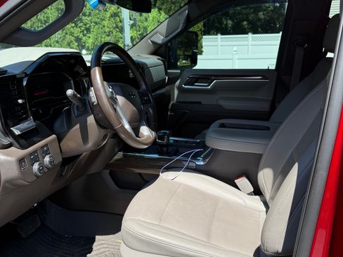 Used 2022 Chevrolet Silverado 1500 LT Trail Boss w/ Convenience Package II AWD/4WD image 20