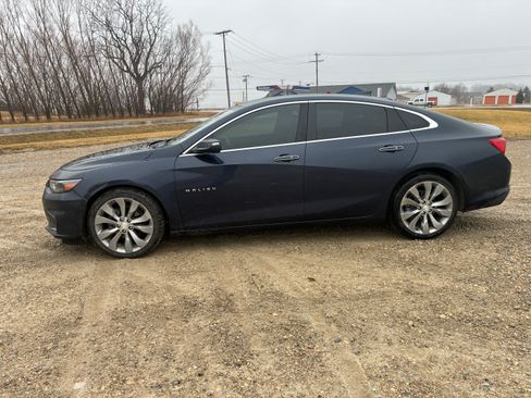 Used 2016 Chevrolet Malibu Premier w/ Driver Confidence Package II image 2