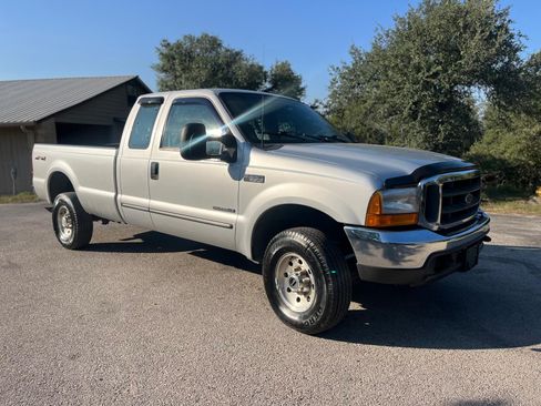 Used 1999 Ford F350 Long Bed image 1