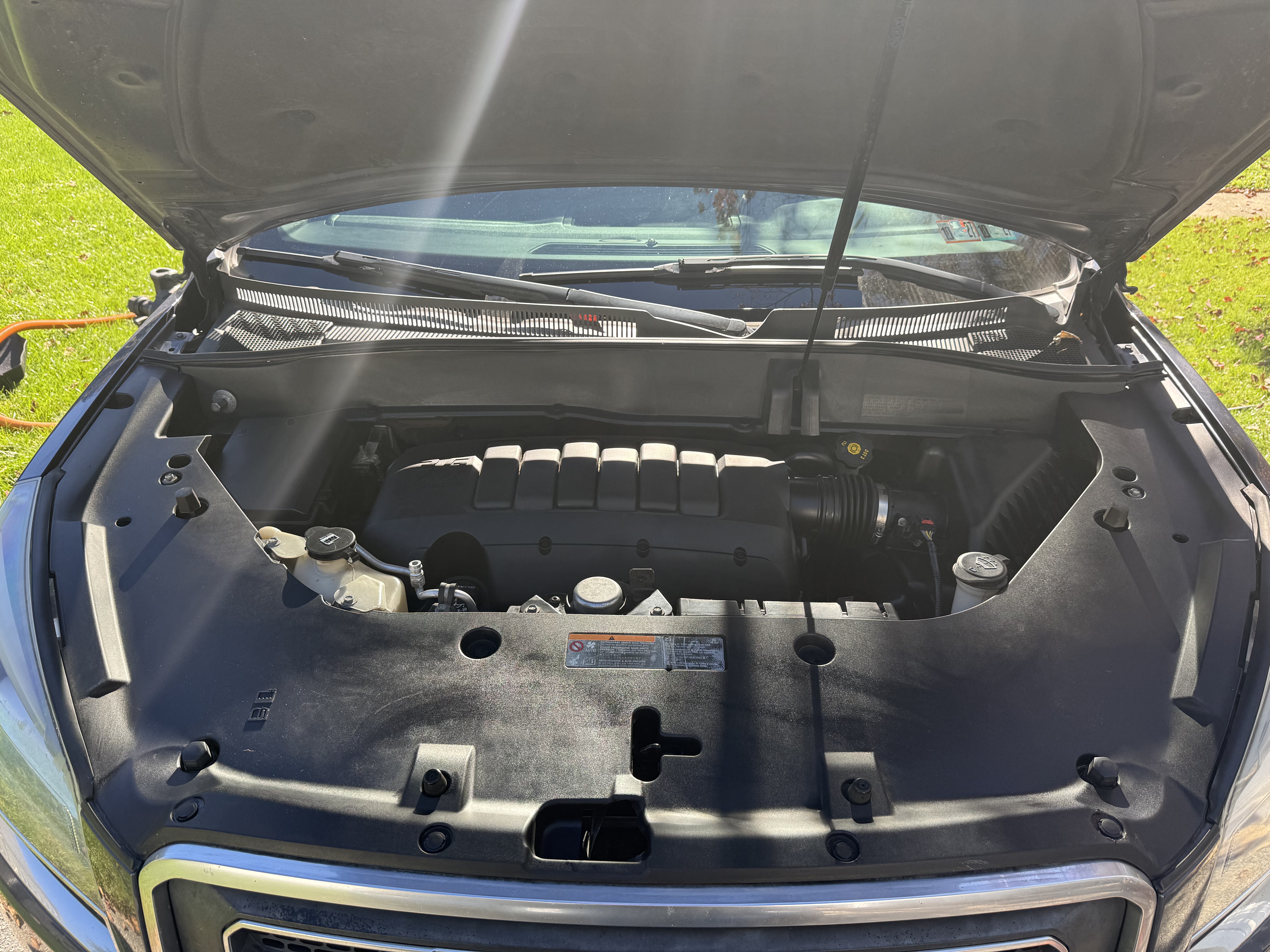 Used 2014 GMC Acadia SLT AWD/4WD image 24