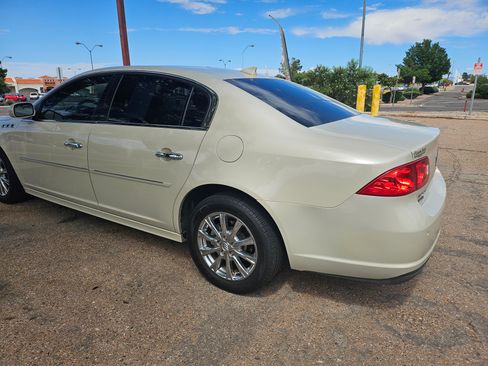 Used 2011 Buick Lucerne CXL FWD image 2